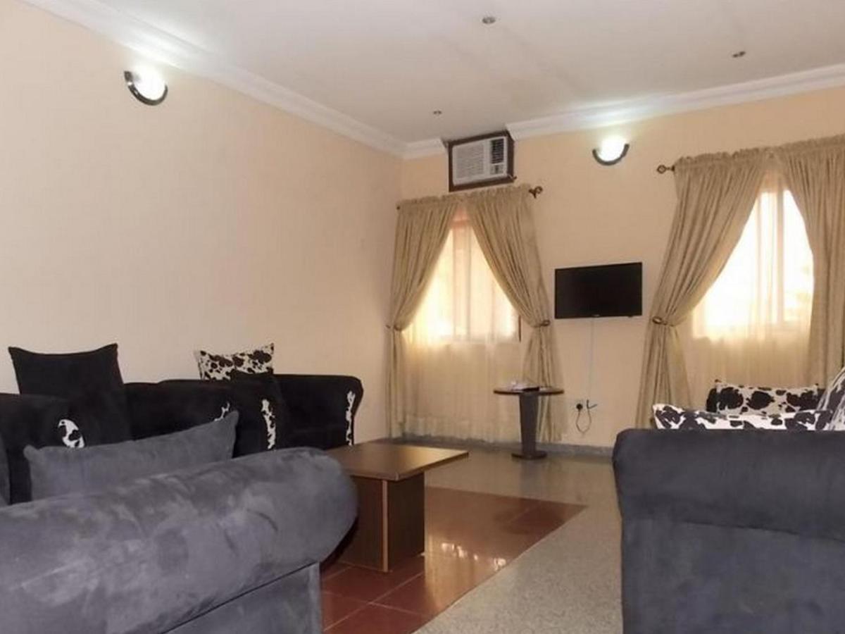Room in Lodge - Ambience Hotels Abujahome for leisure&business travellers Extérieur photo