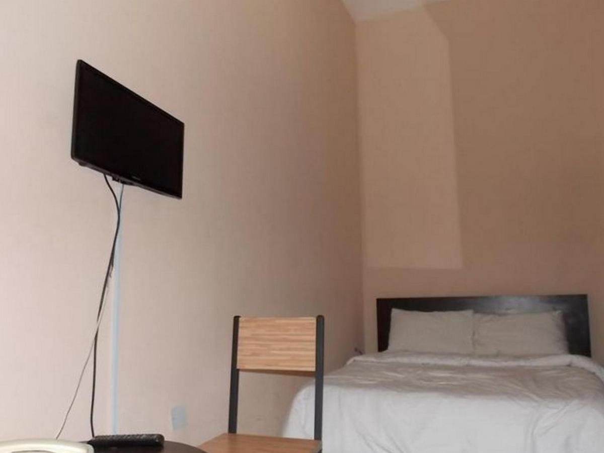 Room in Lodge - Ambience Hotels Abujahome for leisure&business travellers Extérieur photo