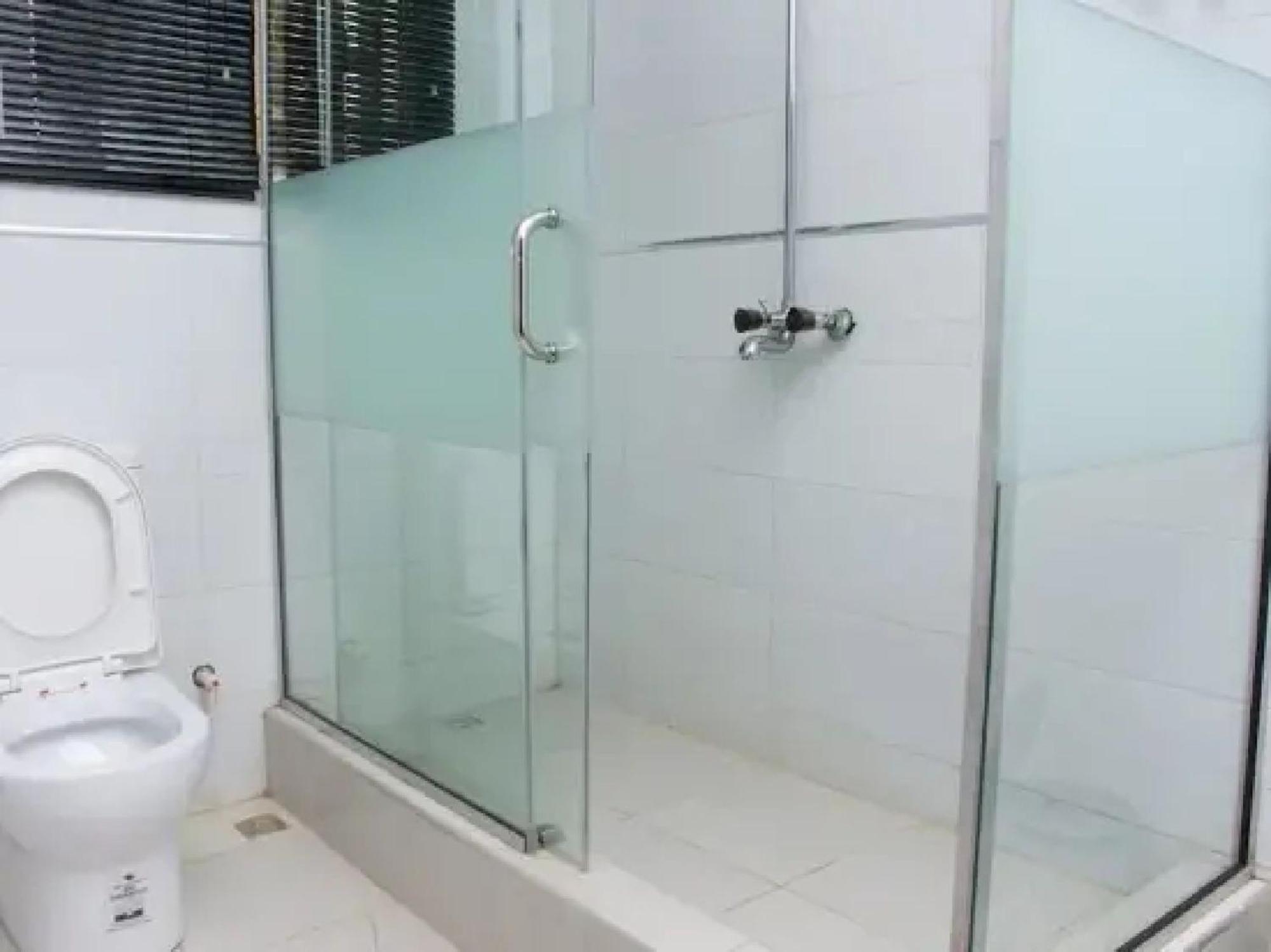 Room in Lodge - Ambience Hotels Abujahome for leisure&business travellers Extérieur photo